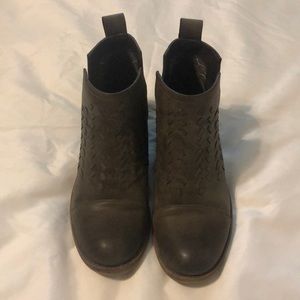Billabong boots-Size 7, Gray